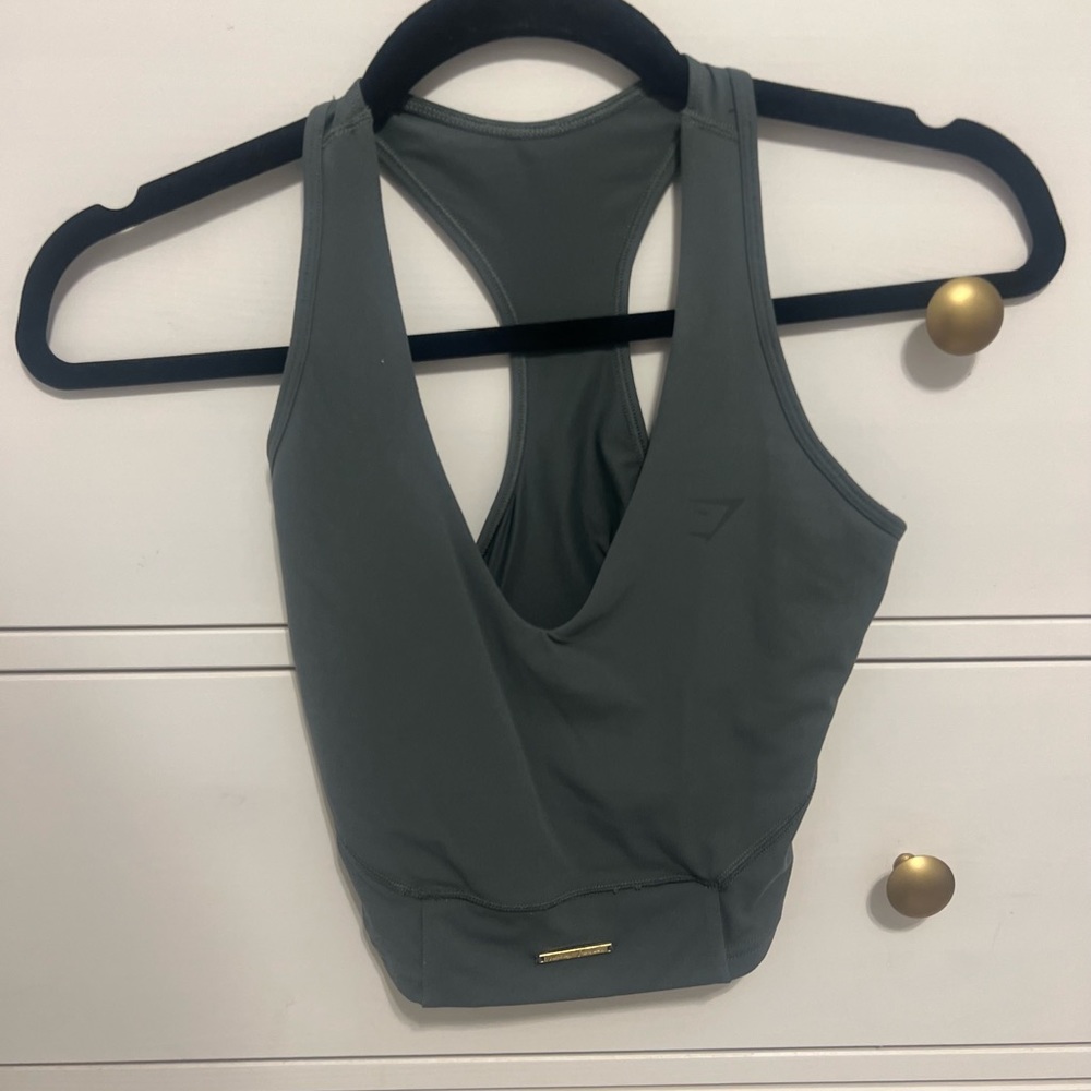 Gymshark Whitney Simmons sports bra
No pads